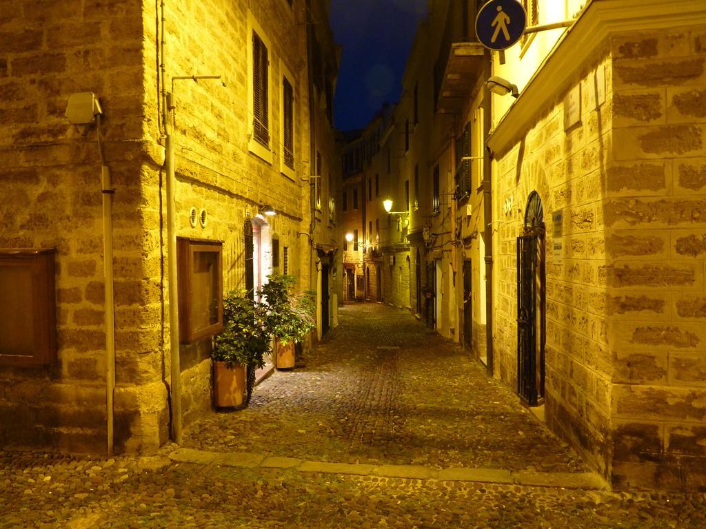 Hillary'S Loft Apartment Alghero Exterior foto